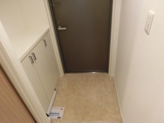 玄関　シューズボックス完備