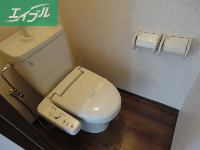 トイレ　シャワー付きトイレ