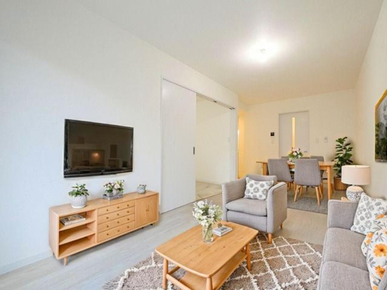 居室・リビング　CGで家具等を配置したもので家具等は含まれません