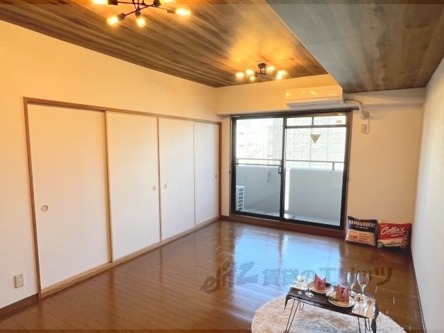 居室・リビング　リビング