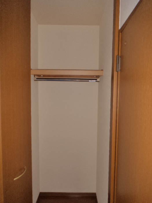 収納　廊下収納