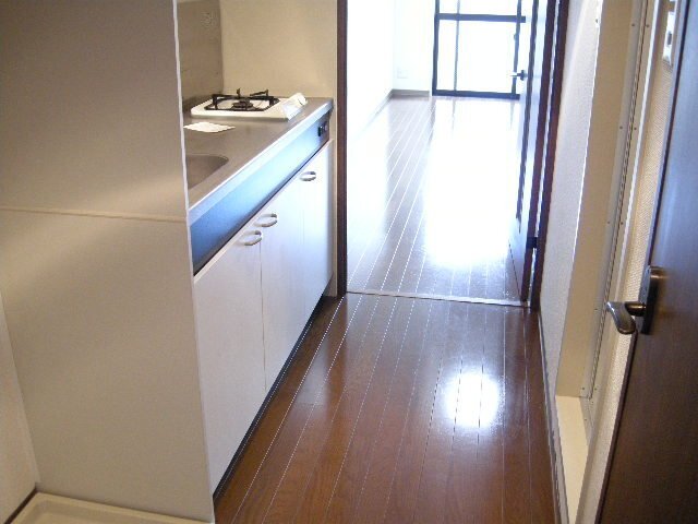 玄関　※別室の参考写真の為、現況優先です。
