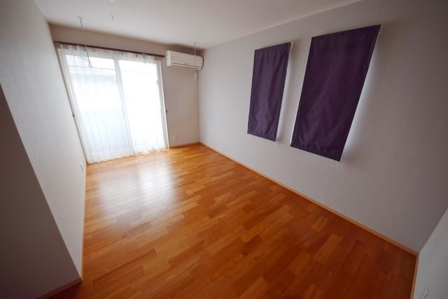 その他部屋・スペース　★２階8.5帖洋室！二面採光で陽当たり良好です★