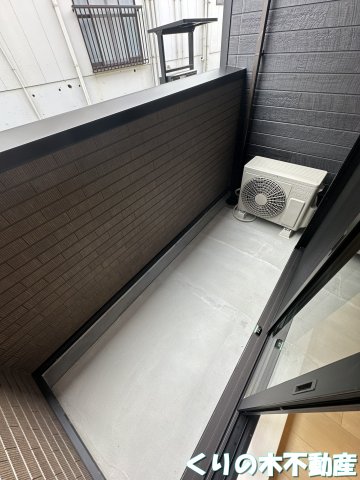 バルコニー　バルコニーがあります