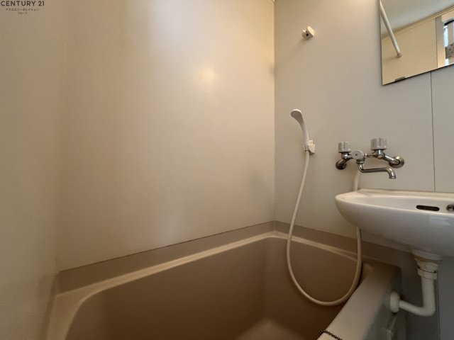 バス・シャワールーム　シンプルで機能的なユニットバス！