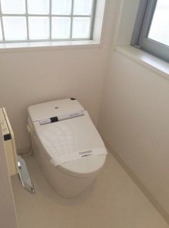 トイレ　トイレ