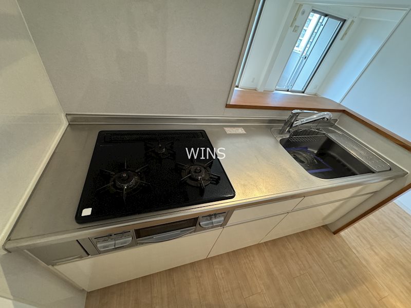 キッチン　※別部屋参考写真です