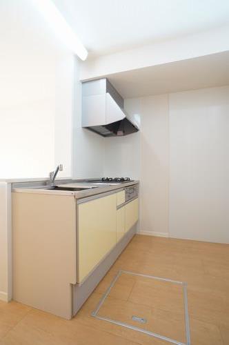 キッチン　３口ビルトインコンロ付のカウンターキッチン