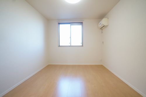 その他部屋・スペース　北側洋室　エアコン付で寝室にお勧め