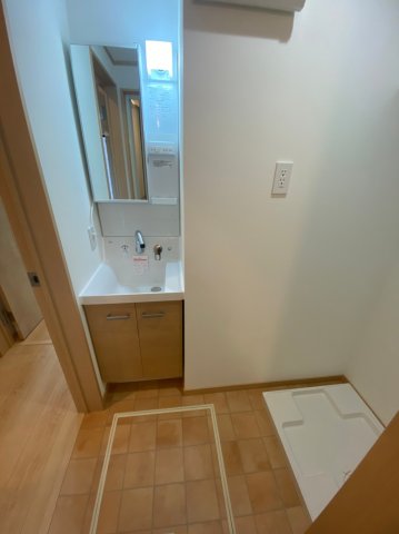 洗面設備　同施工会社施工物件の参考写真になります※現況優先