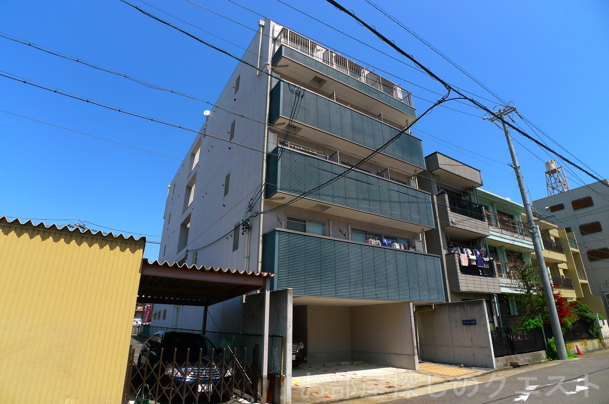 建物外観　オートロック付