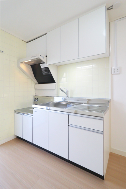 キッチン　コンパクトで使い勝手の良いキッチン