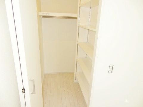 収納　クローゼット