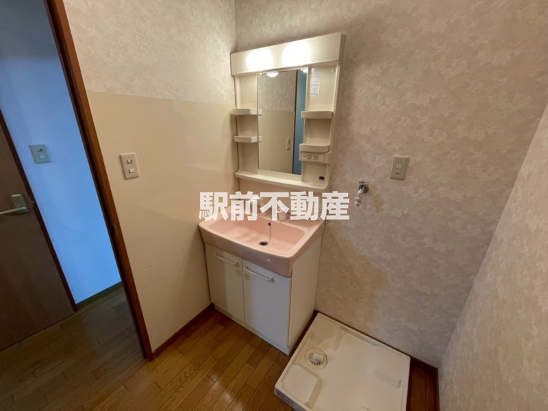 洗面設備　反転タイプ