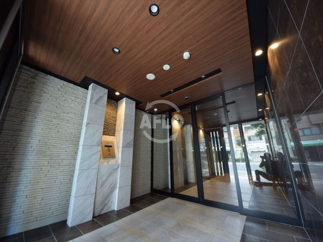 ロビー　プレサンス玉造駅前ルージュ　ロビー