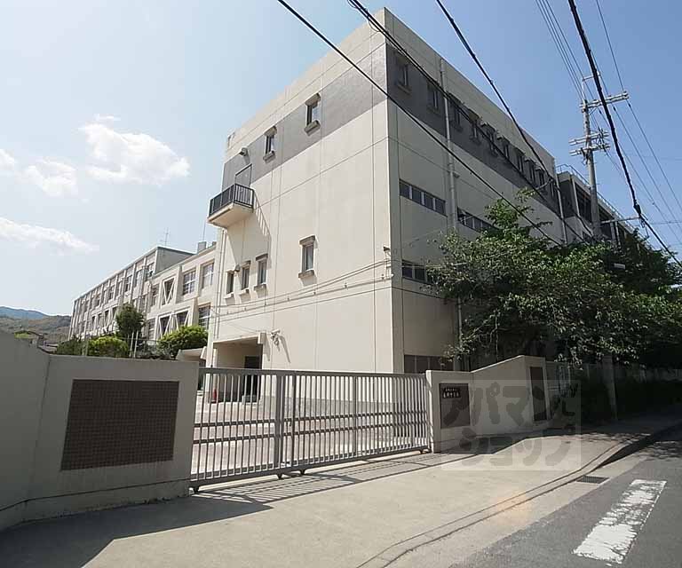 中学校　長岡中学校（中学校）まで800m
