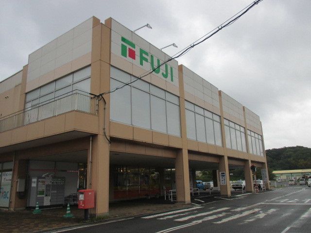 ショッピングセンター　フジグラン（ショッピングセンター）まで1600m