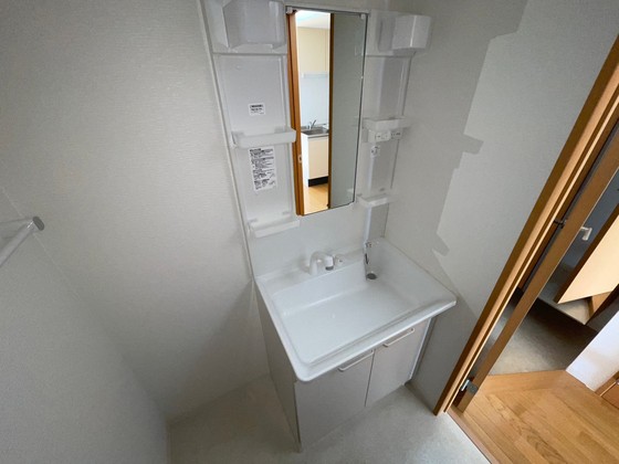 洗面設備　※別部屋の写真です