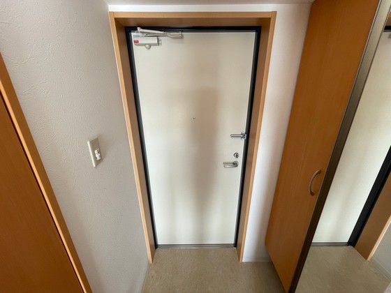 玄関　※別部屋の写真です