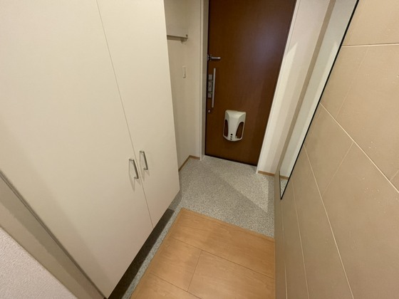 玄関　※別部屋の写真です