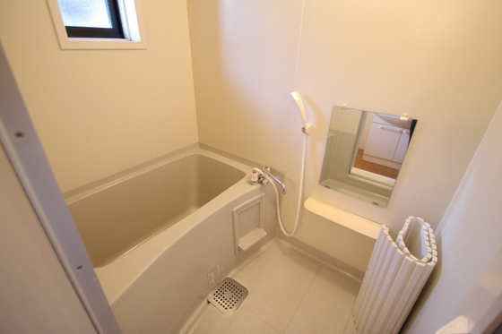 バス・シャワールーム　他号室のお写真です