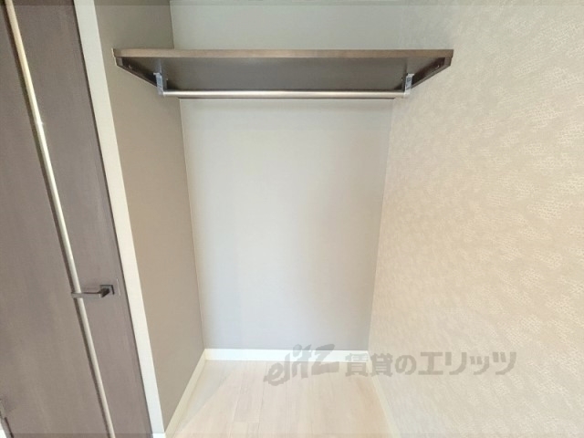 バス・シャワールーム　鏡