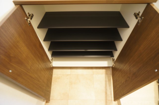 収納　シューズボックスです