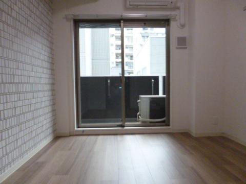 居室・リビング　室内