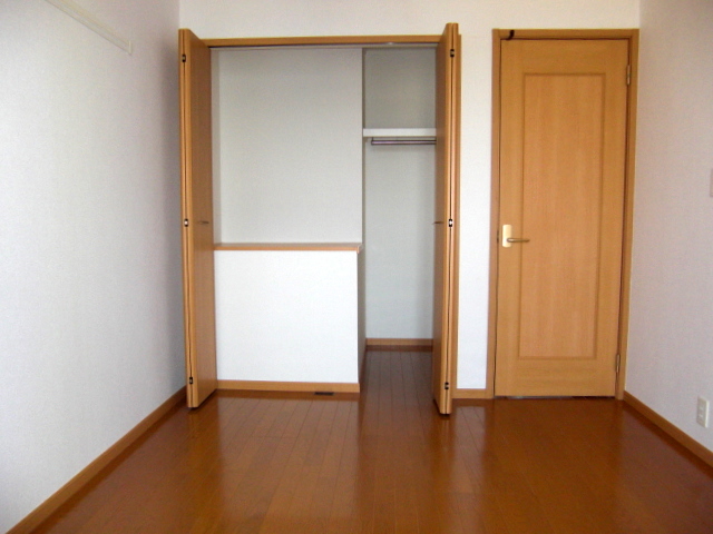 収納　洋室クローゼット