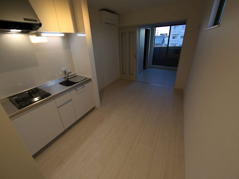 居室・リビング　LDK8.0帖　システムキッチン