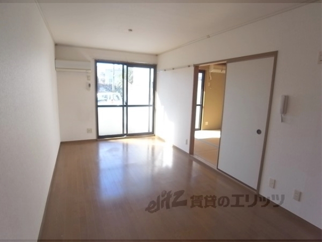 居室・リビング　リビング