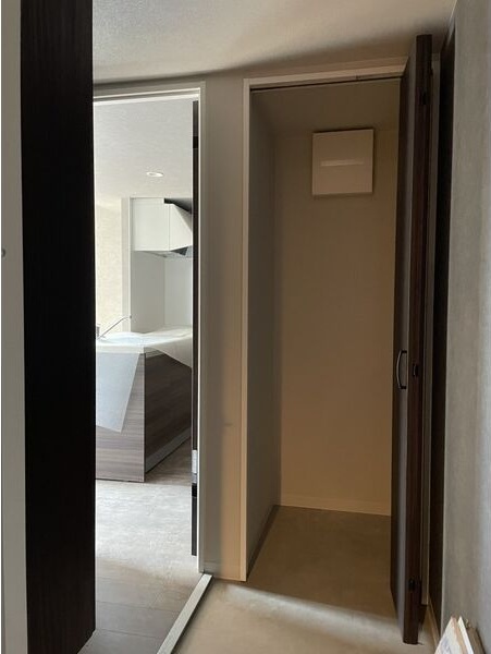 玄関　広々とした玄関です！