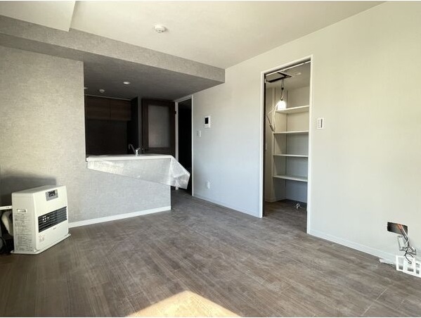 居室・リビング　☆10.4帖の広々としたリビングです！