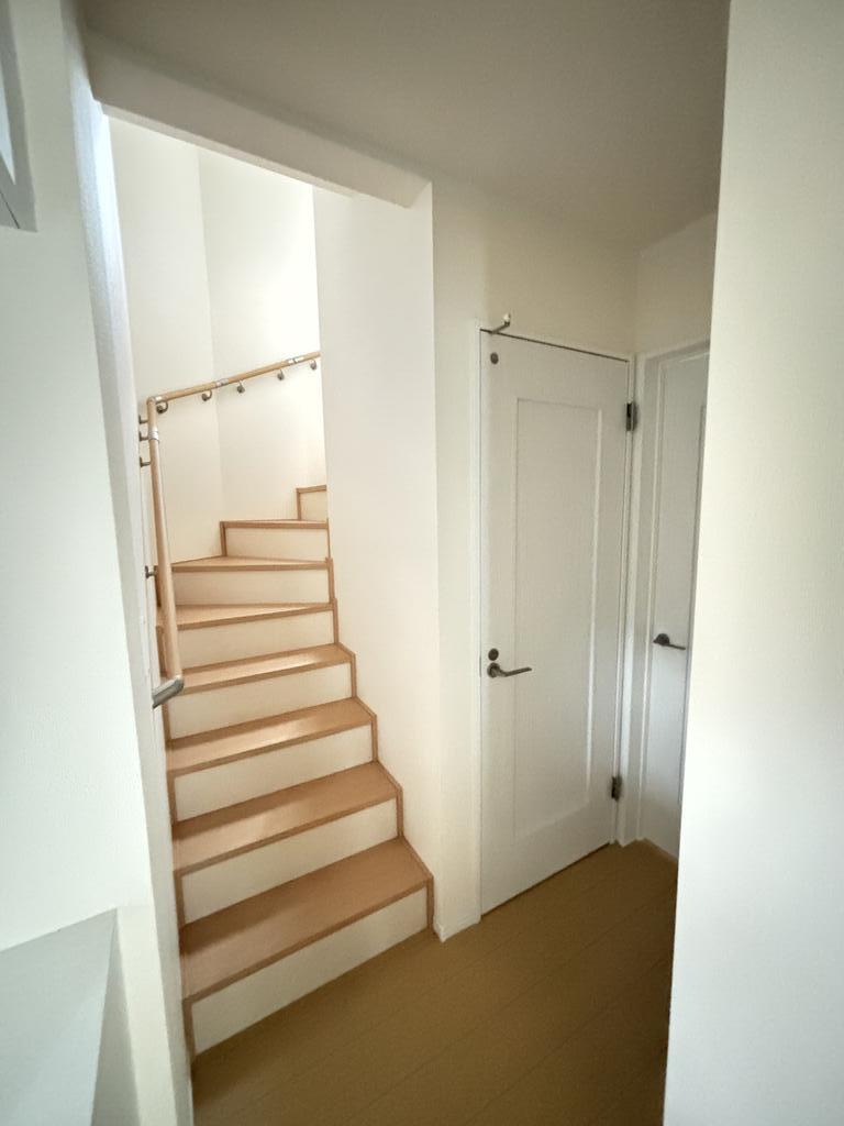 その他部屋・スペース　毎日の階段も、手すりがあれば安心サポート