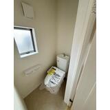 トイレ　ウォシュレット完備