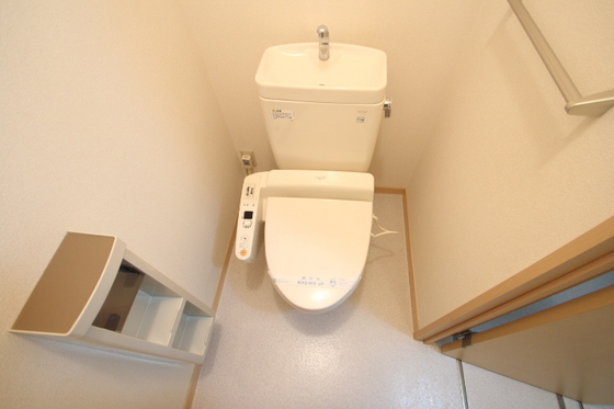 トイレ　※別部屋の写真です