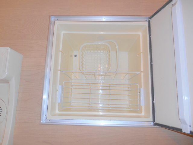 その他　床下収納（同タイプ参考写真）