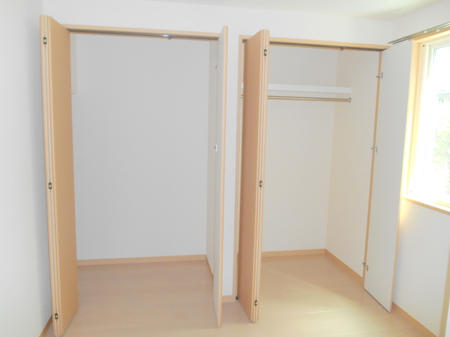 収納　収納（同タイプ参考写真）