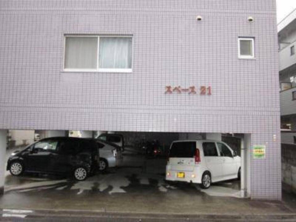 駐車場　駐車場