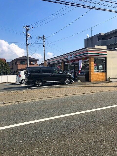 コンビニ　セブンイレブン春日大土居店（コンビニ）まで558m