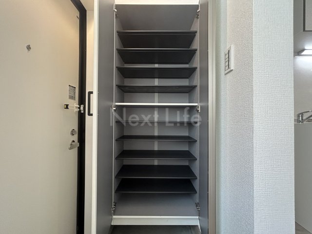 収納　アウローラ E