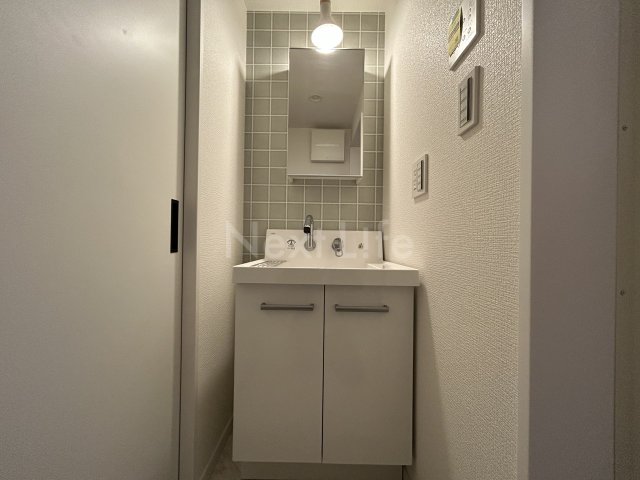 洗面設備　アウローラ E