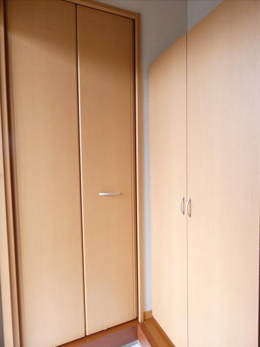 玄関　玄関　シューズボックス完備