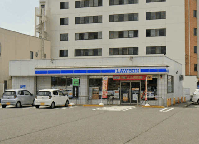 コンビニ　ローソン福井成和二丁目店（コンビニ）まで400m
