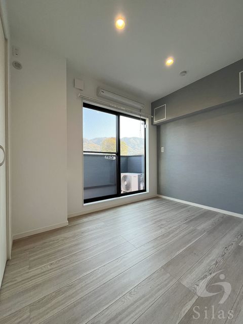 居室・リビング　同仕様施工