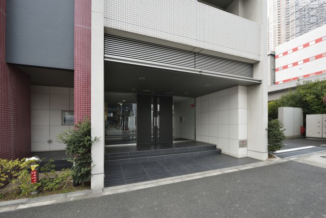 エントランス　建物の内部です