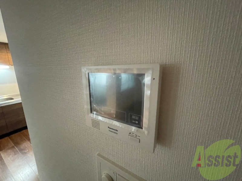 その他設備　ＴＶモニター付インターホンです。来客者の顔が見えるので安心！