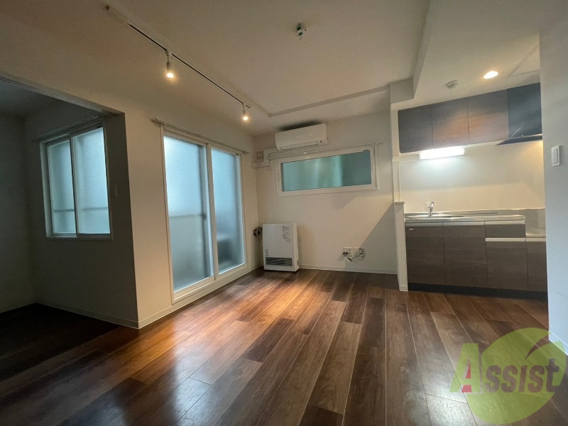 居室・リビング　広くてキレイなお部屋が広がっていて、充実した生活が送れそう。