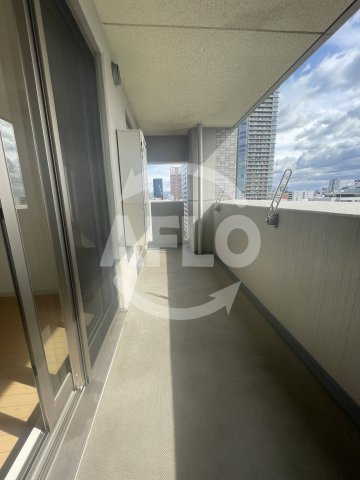 バルコニー　アーデンタワー新町　バルコニー