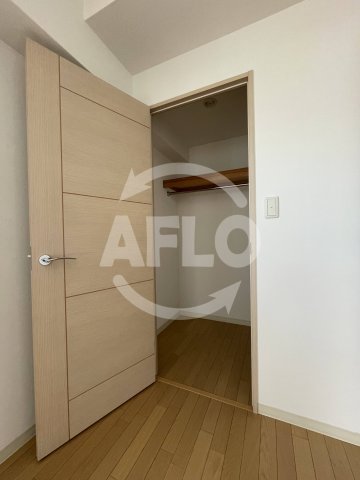 収納　アーデンタワー新町　クローゼット